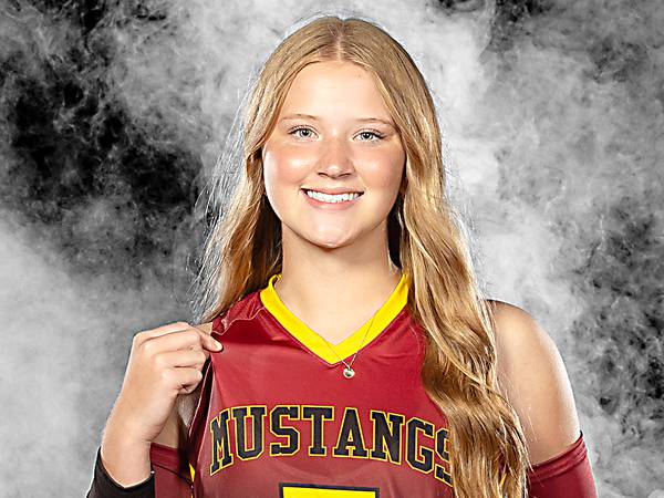PCM volleyball uses balanced attack to down conference rival Saydel