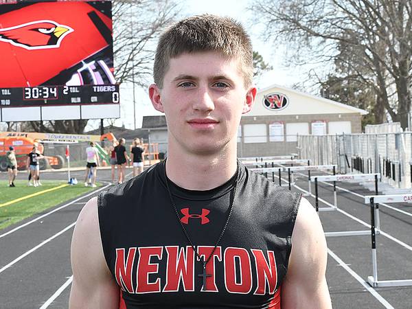 Newton boys win three times at Central College indoor meet