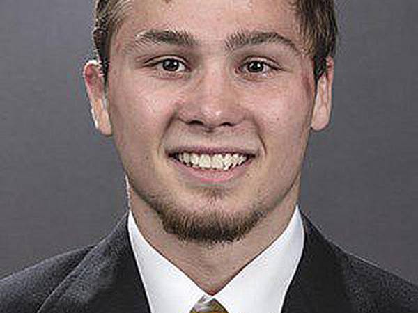 Iowa’s Lee named Most Dominant Wrestler