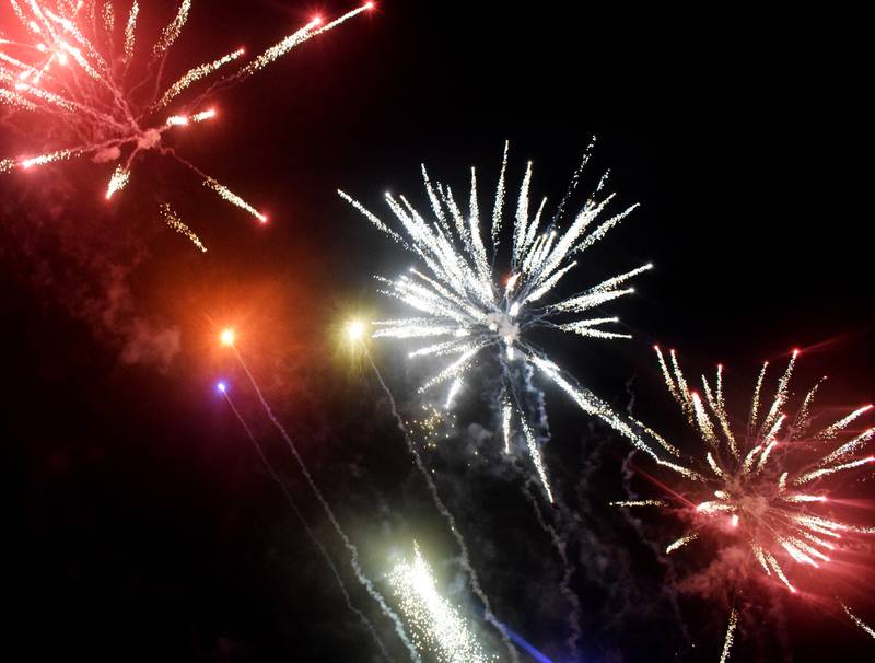 Photos Newton Fourth of July 2021 fireworks display Newton Daily News