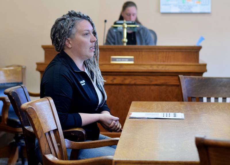 Jasper County Veterans Affairs Administrator Alyssa Wilson speaks with the board of supervisors during the July 25 meeting at the courthouse.