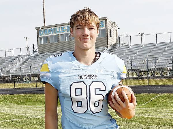 L-S football uses big third frame to dispatch Wayne