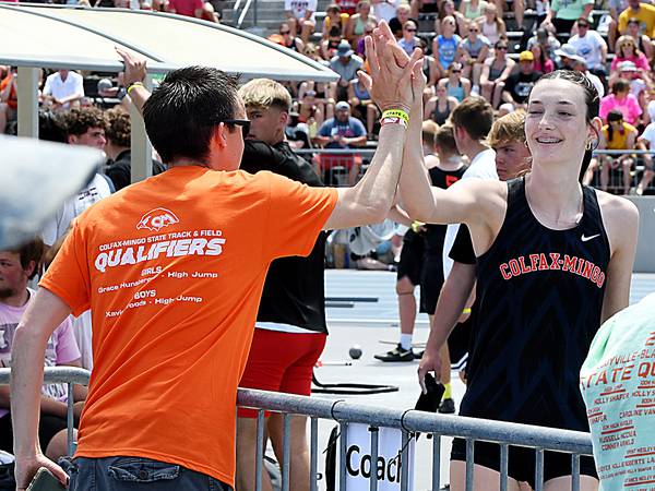 Colfax-Mingo’s Hunsberger, Woods compete in high jump at state meet