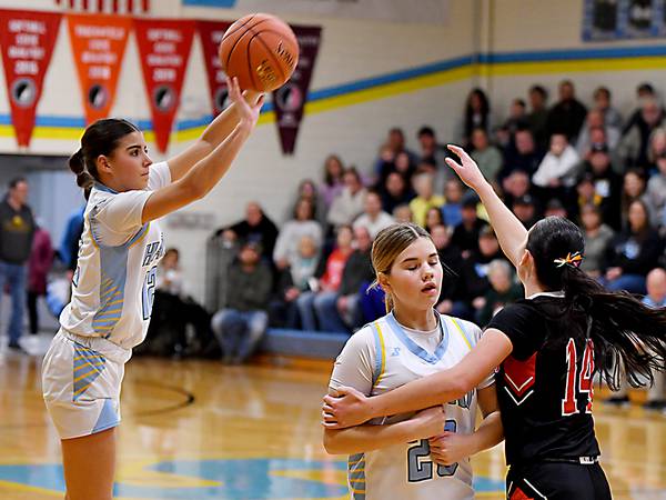 Big second quarter propels L-S girls to SICL win over rival North Mahaska