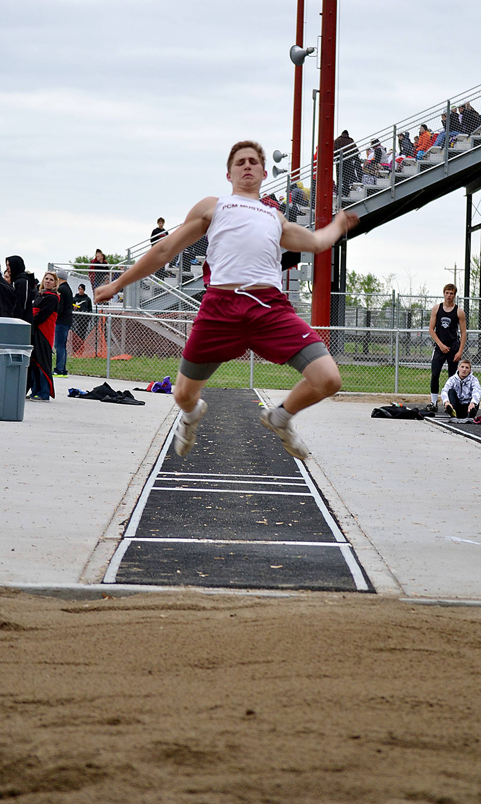 Gilbert Tigers sweep HOIC track meet Newton Daily News