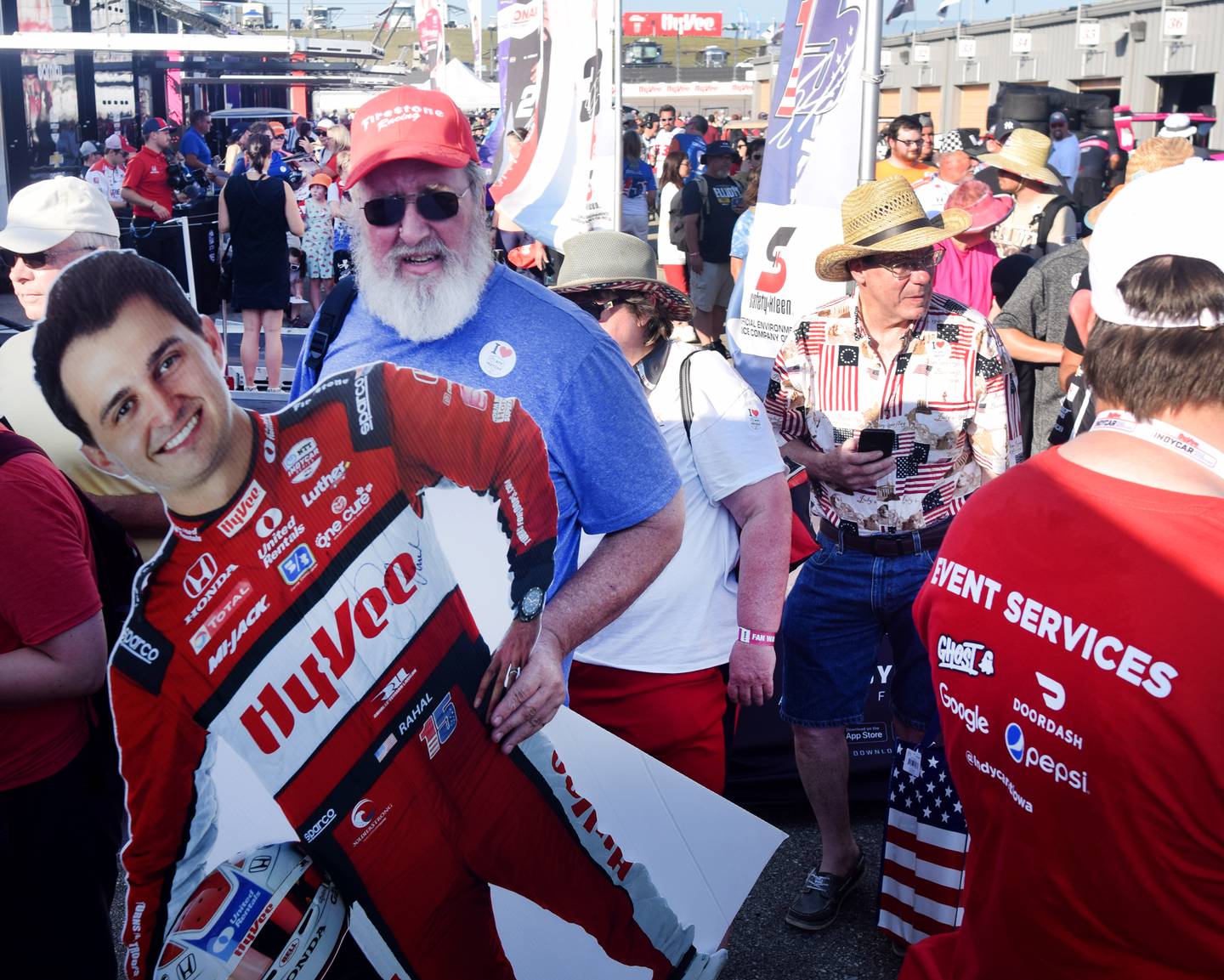 Thousands of people attended the highly anticipated Hy-Vee IndyCar Race Weekend from July 22 to 24 at the Iowa Speedway. In addition to the doubleheader IndyCar Series races, visitors were treated to four concerts by Tim McGraw, Florida Georgia Line, Gwen Stefani and Blake Shelton.