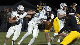 Wapsie Valley’s late TD ends Hawks’ season in quarterfinals