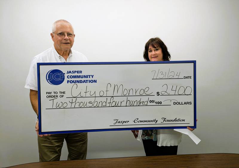 City of Monroe receives Jasper Community Foundation grant.