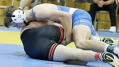 Forfeits plague L-S wrestling in home quadrangular