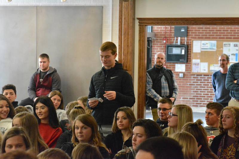 Sen Grassley holds Q&A with LynnvilleSully High School students