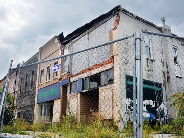 Jasper County supports city’s petition demanding demo of downtown building