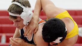 L-S wrestling edges C-M in SICL triangular