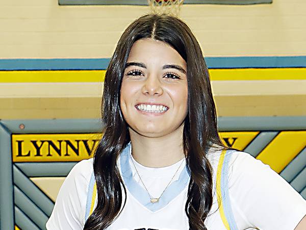 Sixth-ranked Hawks go into winter break with undefeated record