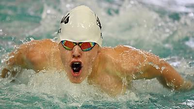 Des Moines Lincoln spoils Senior Night for Newton boys swim team